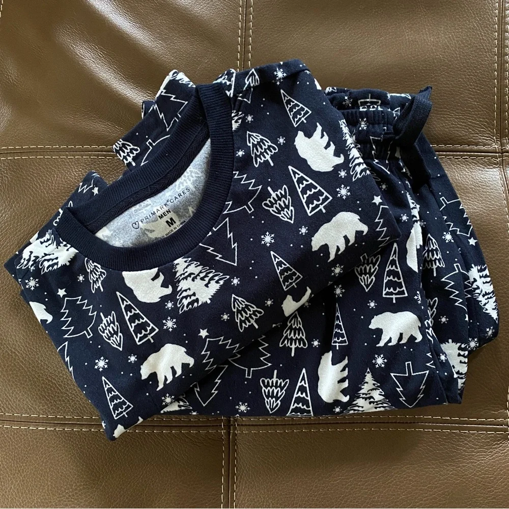 NWOT fleece pajamas matching set - Picture 2 of 3